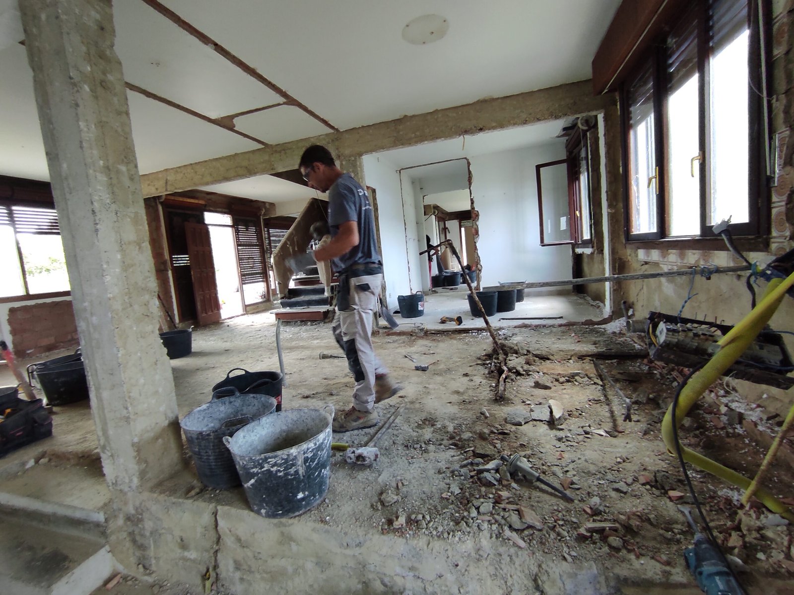 La importancia de contactar una empresa de derribos: